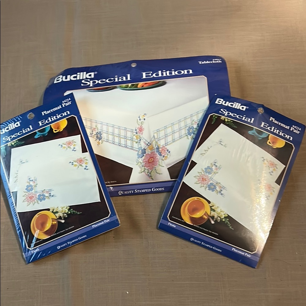 Bucilla Special Edition Tablecloth and Placemat Set - White with Floral Design